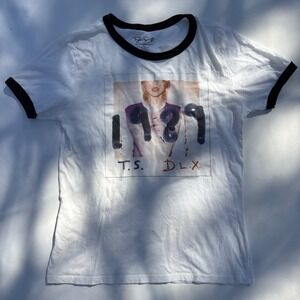 Taylor Swift 1989 T.S. D.L.X. 2014 Album Art White Ringer T-Shirt XL Womens